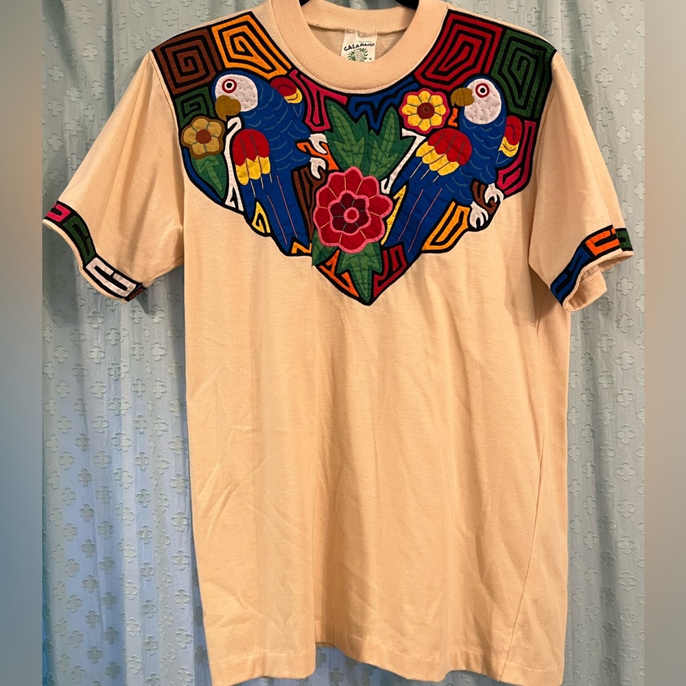 Panama Mola Galapago t shirt